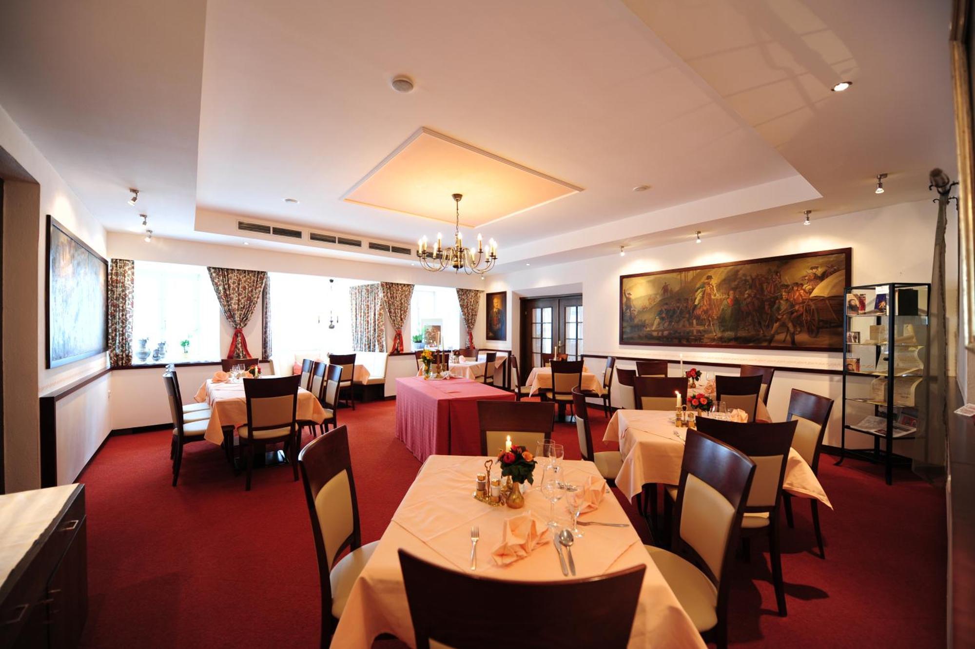 Hotel Krone Matrei am Brenner Bagian luar foto