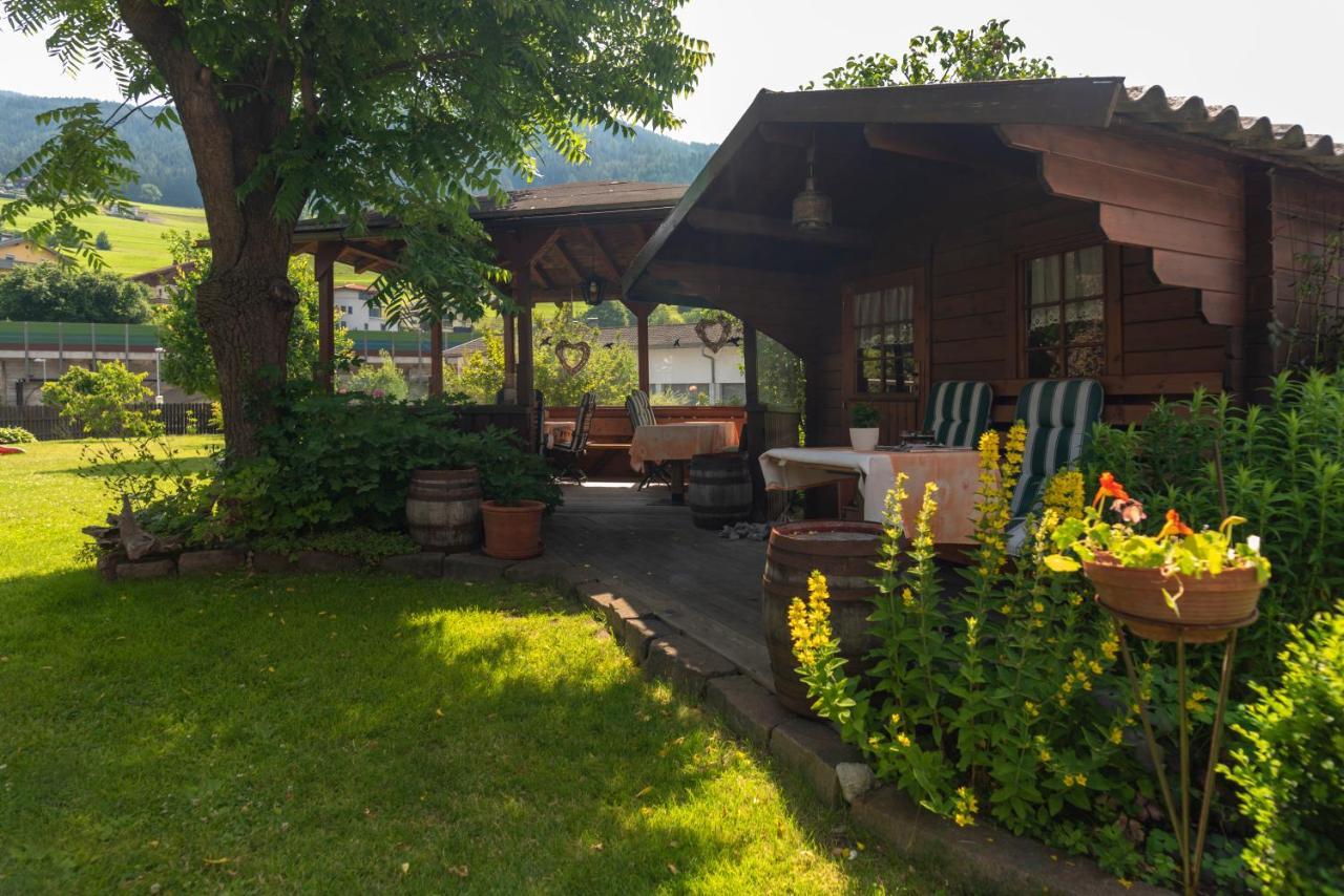 Hotel Krone Matrei am Brenner Bagian luar foto
