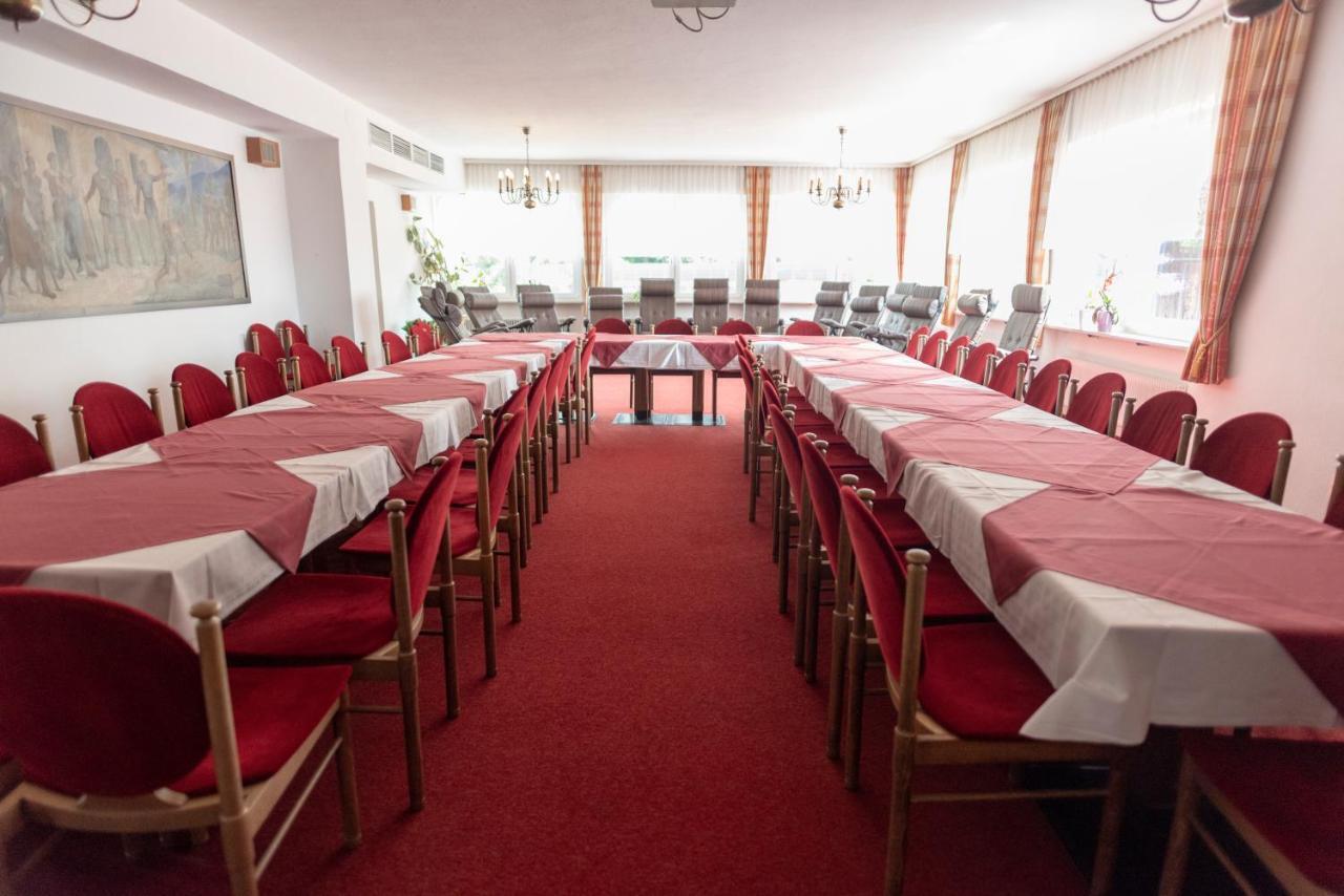 Hotel Krone Matrei am Brenner Bagian luar foto